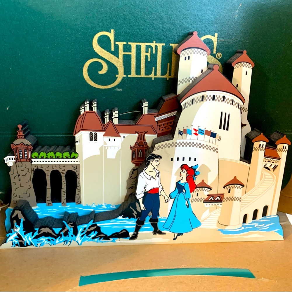 Sheila’s Collectibles Disney Little Mermaid Castle